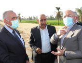 وزير الرى ومحافظ بنى سويف يتفقدان مخر سيل سنور وبحيرات وأحواض التهدئة