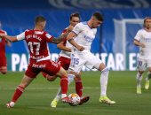 الريال ضد سيلتا فيجو.. بنزيما يتعادل للملكى فى الدقيقة 24 "فيديو"