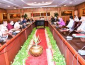 محافظ الغربية يعقد اجتماعا موسعا لمناقشة استعدادات المحافظة لاحتفالات أكتوبر