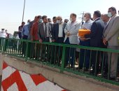 وزير الرى ومحافظ أسيوط يتفقدان مشروع تبطين الترع ضمن مشروعات حياة كريمة..صور وفيديو