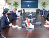 وزيرة البيئة تناقش مع محافظ الغربية دعم القرى الأكثر احتياجا ضمن "حياة كريمة"