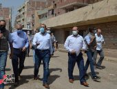 رئيس الوزراء يتفقد مجمع الخدمات بقرية نوي..والأهالى يطلبون نقل شكرهم للرئيس السيسى.. صور