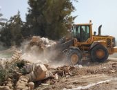 حملة مكبرة لإزالة التعديات على أراضى أملاك الدولة بأحياء الإسكندرية.. صور