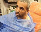 بث مباشر.. مستشفى بنى سويف يستقبل الشاب عمرو صاحب اعوجاج العظام