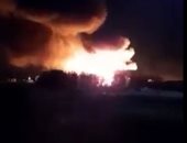الحماية المدنية تسيطر على حريق فى مصنع أثاث بالغردقة.. فيديو