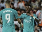 فينسيوس وبنزيما يقودان هجوم ريال مدريد ضد مايوركا في الدوري الاسباني