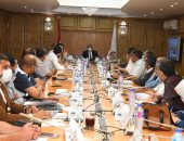 محافظ قنا: 3 مليارات جنيه لتطوير منطقتين صناعتين بكلاحين قفط