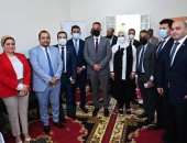 وفد تنسيقية شباب الأحزاب يرافق وزيرة التضامن في زيارة مشروعات تنموية بالفيوم