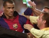 لحظات لا تنسى.. ريفالدو يحتفل بذكرى منحه برشلونة تذكرة التأهل لدورى الأبطال "صور"