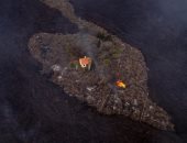 المنزل المعجزة.. بيت وحيد ينجو من الحمم البركانية فى جزيرة لا بالما.. صور