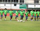 معين الشعبانى يقود المران الصباحى للمصرى استعداداً للموسم الجديد.. صور