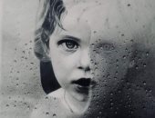 "باسم" يشارك صحافة المواطن موهبته رسم البورتريهات