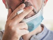 الصحة تكشف عن المضاعفات الخطيرة للإصابة بكورونا بين المدخنين.. تفاصيل