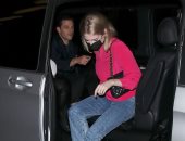 رامى مالك فى نزهة رومانسية مع صديقته قبل أيام من طرح No Time To Die "صور"