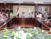 محافظ بنى سويف يوجه بتذليل العقبات بمشروع تبطين الترع ومحطات معالجة الصرف