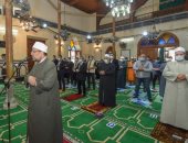 وزير الأوقاف يؤدى صلاة الجمعة بمسجد البوصيرى بالإسكندرية