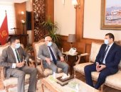 تعرف على لقاء محافظ بورسعيد بنائب وزير المالية لشئون الخزانة العامة
