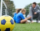 فوائد لعبة كرة القدم.. تخفيض الدهون فى الجسم وتحسين مهارات التركيز