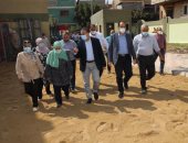 محافظ المنوفية يتفقد تطوير شارع مصر ومدرسة عزبة كوم الضبع الابتدائية
