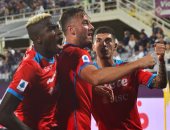 نابولي يبتعد بصدارة الدوري الإيطالي بالفوز السابع على التوالى ضد فيورنتينا