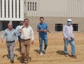 رئيس جهاز بدر يتابع أعمال الطرق والمرافق لمحطات القطار الكهربائى السريع