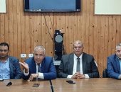 وكيل تعليم دمياط يناقش الاستعدادات الخاصة باستقبال العام الدراسى الجديد