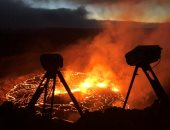 مشاهد مذهلة لتصاعد الحمم والدخان من بركان كيلاويا فى هاواى الأمريكية.. صور