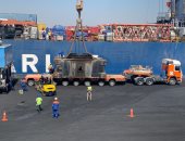 ميناء الأدبية يستقبل أكبر "ونش" في العالم بحمولة 1200 طن