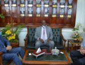 تعرف على تفاصيل لقاء نائب رئيس جامعة الإسكندرية بالسفير الأوغندى