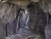 اكتشاف غرفة مغلقة بالرمل سكنها إنسان نياندرتال منذ40ألف سنة بكهف فى جبل طارق