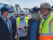 محافظ الإسكندرية يتفقد معدات شركة الصرف الصحى استعداداً لاستقبال موسم الشتاء