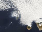 مشهد مذهل لموجات جاذبية صادرة من بركان لابالما الإسبانى من الفضاء