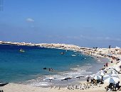 مياه صافية ومناظر خلابة.. المصطافون يودعون شواطئ مطروح "ألبوم الصور"