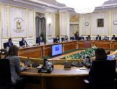 رئيس الوزراء يستعرض عناصر المبادرة الرئاسية "حياة كريمة" مع شركاء التنمية.. صور