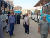 الوحدة المحلية لمركز الفشن تدعم موقف سيارات الأجرة بـ10 أتوبيسات لحل أزمة التكدس