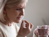 10 أخطاء تجنب الوقوع فيها مع الأدوية أبرزها تناول الدواء بالعصائر أو الشاى