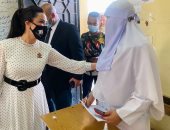 النائبة غادة على تنظم قافلة طبية بـ60 طبيبا للواحات برعاية الحكومة