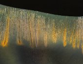 مركبة ناسا تلتقط صورة مثيرة لتآكل كثبان رملية "متوهجة" على المريخ