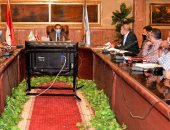 محافظ الغربية يناقش مشروعات الصحة فى المبادرة الرئاسية حياه كريمة بزفتى