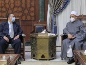 شيخ الأزهر: تربطنا بماليزيا علاقات تاريخية وطلابها نموذج يحتذى به