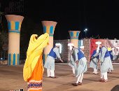 "حلاوة شمسنا".. فرق الفنون الشعبية تحيى ليالى مهرجان تعامد الشمس على وجه الملك رمسيس الثانى بقدس الأقداس.. 10 فرق تقدم عروضا احتفالاً بالظاهرة .. والآثار تزين معبد أبوسمبل استعداداً للحدث الفريد.. صور