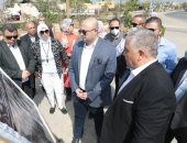 جولة لمحافظ بنى سويف لمتابعة معدلات تنفيذ مشروعات "حياة كريمة".. صور