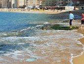 مباشر من شواطئ الإسكندرية.. الشتا وصل وعروسة البحر المتوسط بقت أحلى (فيديو)