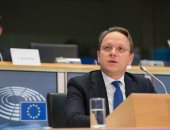 مفوض الاتحاد الأوروبى: ملتزمون بدعم استجابة مصر لوباء كورونا وتقديم اللقاحات