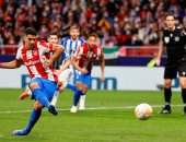 سواريز ينقذ أتلتيكو مدريد من الخسارة أمام ريال سوسيداد فى الدوري الإسباني