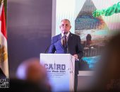 انطلاق أسبوع القاهرة للمياه.. يضم 1800 مشارك من 100 دولة.. وزير الرى: المياه إرث مشترك للإنسانية.. الكونغو: مواجهة ندرة المياه باستراتيجية إقليمية..والسنغال: قمة عالمية فى داكار لإطلاق تعهد بضمان حماية المياه