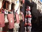 العروض الترفيهية تعود لمهرجان فى برشلونة بعد انقطاع بسبب كورونا.. فيديو وصور