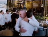 كارتيرون ونجوم الزمالك يحتفلون بعيد ميلاد طارق حامد فى معسكر الأبيض.. فيديو