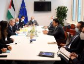 رئيس الوزراء الفلسطينى يطالب بالضغط على إسرائيل لاحترام القانون الدولى