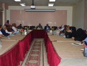 رئيس "مياه الفيوم" يلتقى برؤساء القطاعات لبحث إنهاء مشروعات حياة كريمة.. صور